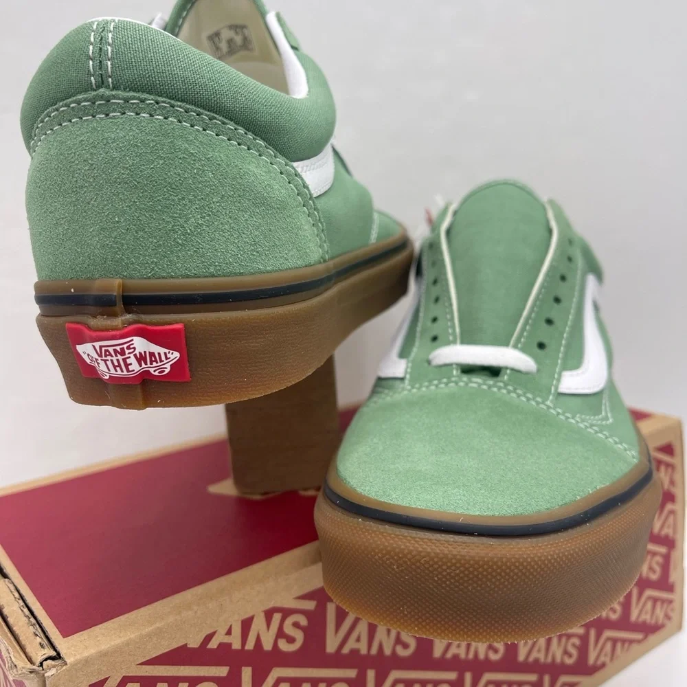 Vans Men’s Old Skool (Gum) Basil/True White Sneakers VN0A38G19M0